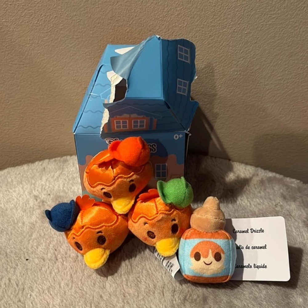 Disney munchling plush brand new